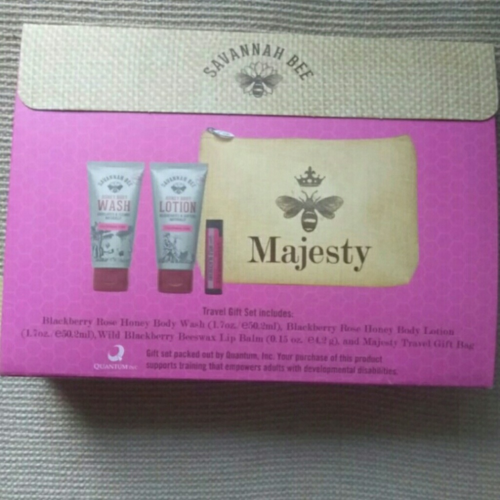 Savannah Bee Majesty Blackberry Rose Gift Set